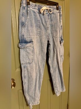 GAP Light Blue Relaxed Women's Cargo Jogger Jeans